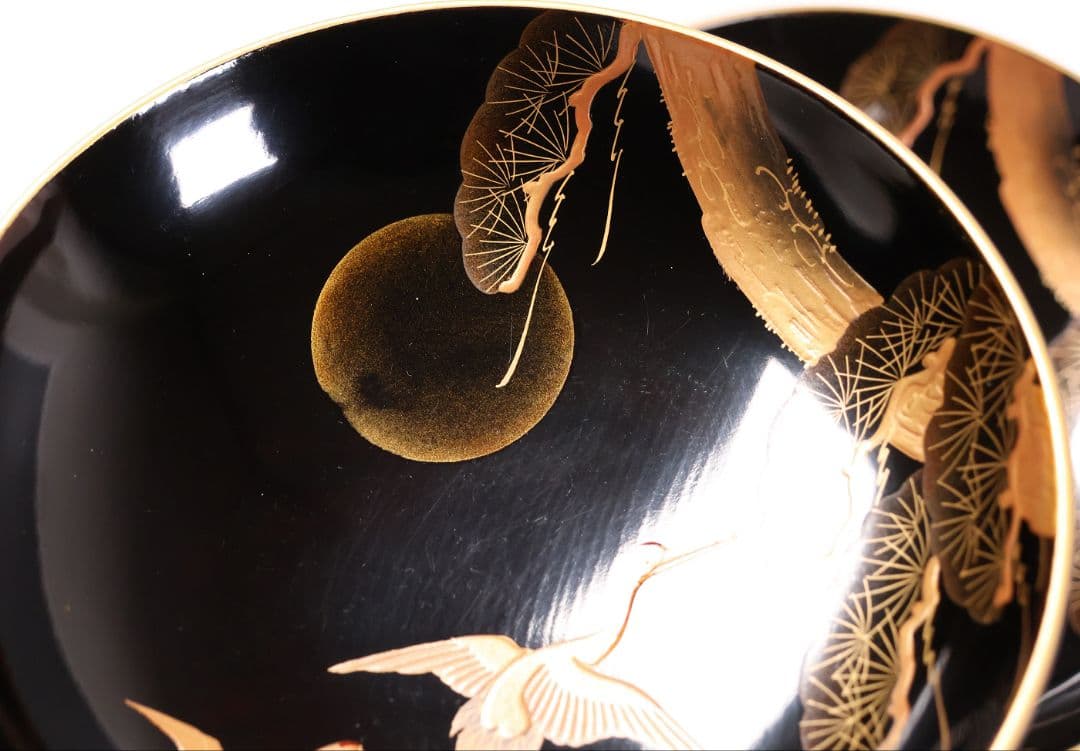 【CM378】大正期 月と松 飛翔鶴 金蒔絵 欅地溜塗 黒塗 椀二客 木製漆器