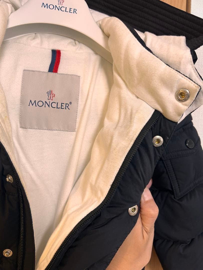 MONCLER ブラック　ベビーダウンコート　ハンガー付
