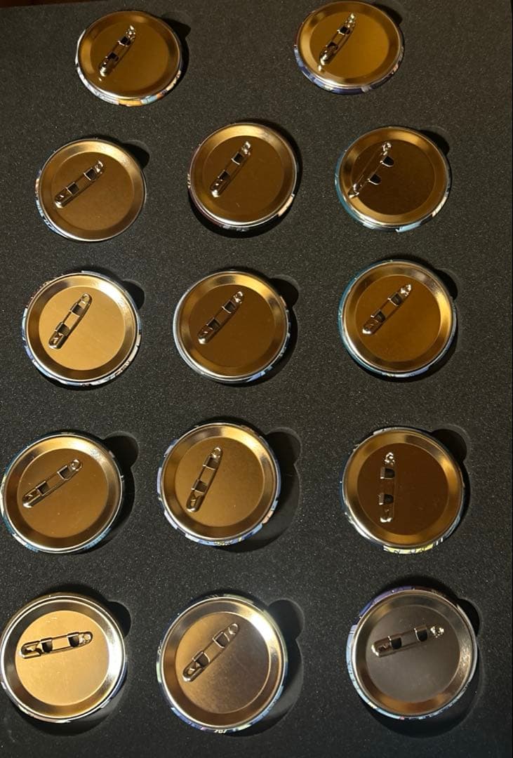 木*美様 ONE PIECE 20周年記念　限定衣装缶バッジ　コンプリートセット