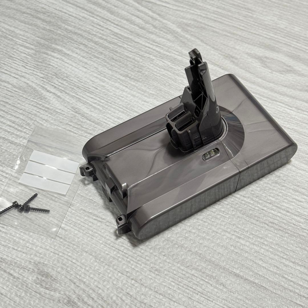 純正ダイソンV8バッテリーSV10K Dyson V8 Slim Fluffy - メルカリ