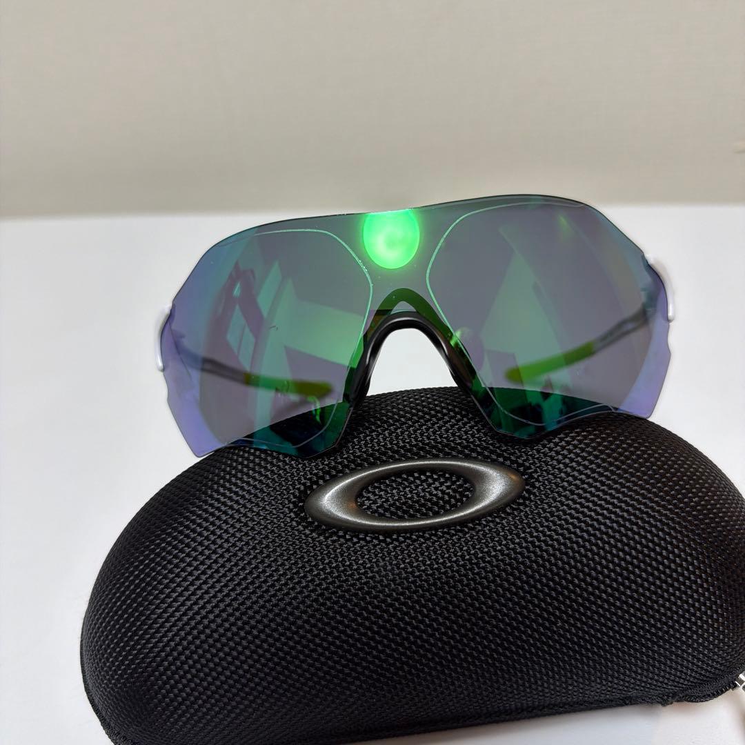 Oakley スポーツサングラス グリーン/ブラック - メルカリ