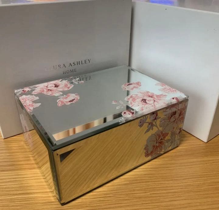 ローラアシュレイ ジュエリーボックス 小物入れ 宝石箱 - メルカリ