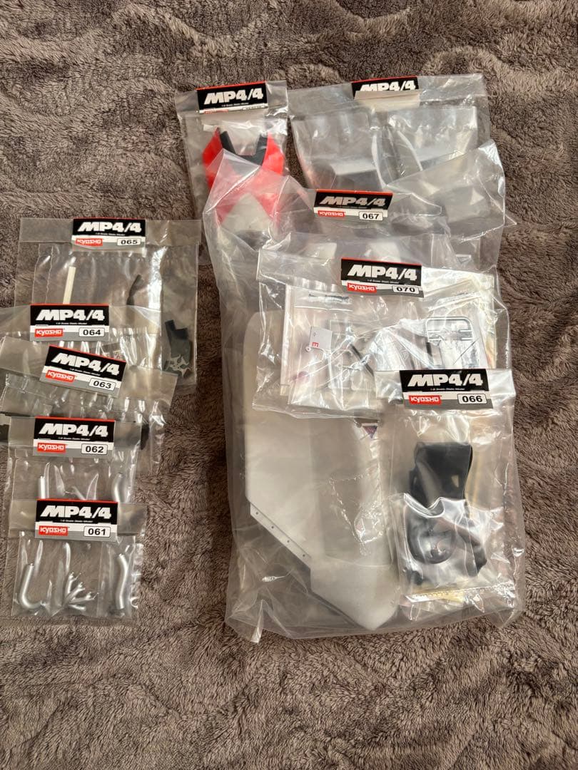 ディアゴスティーニ　マクラーレンホンダMP4/4組立キット全パーツ