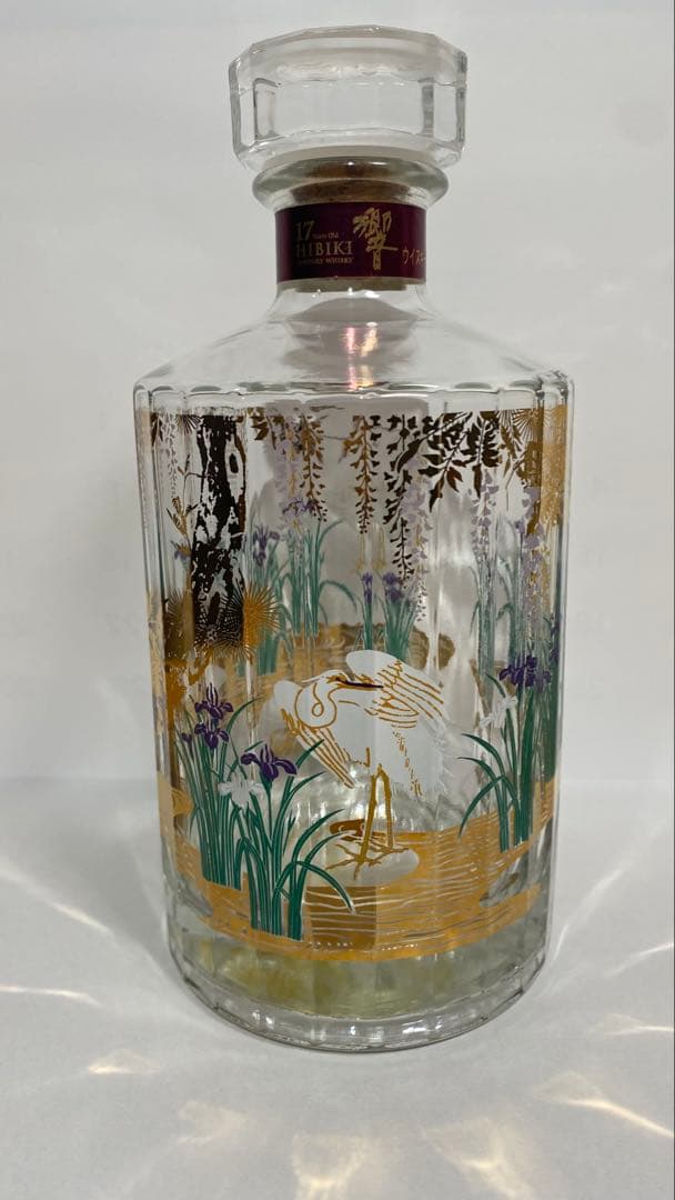 サントリーウイスキー 響17年 意匠ボトル 白鷺　空瓶 サントリーウイスキー 響 17年 意匠ボトル 白鷺 コレクション 空瓶