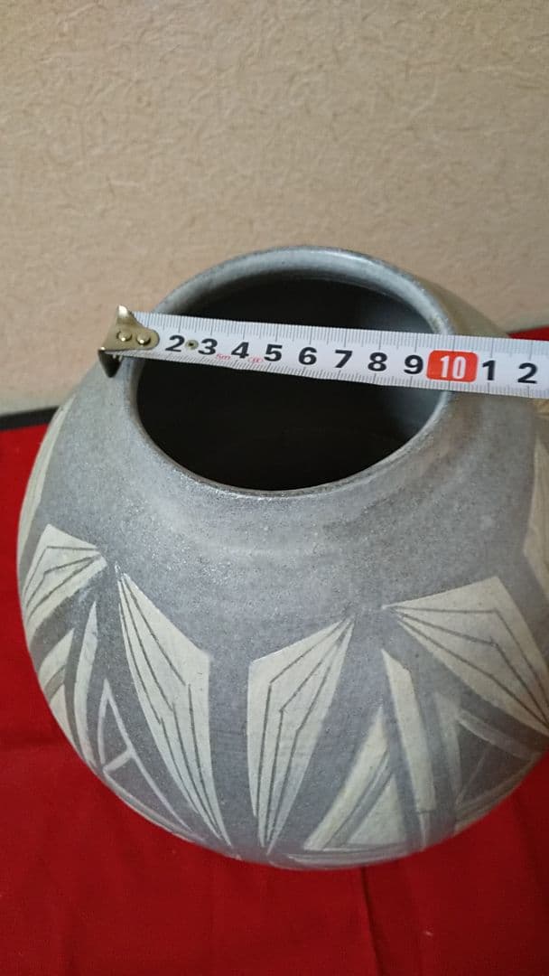 陶器の壺