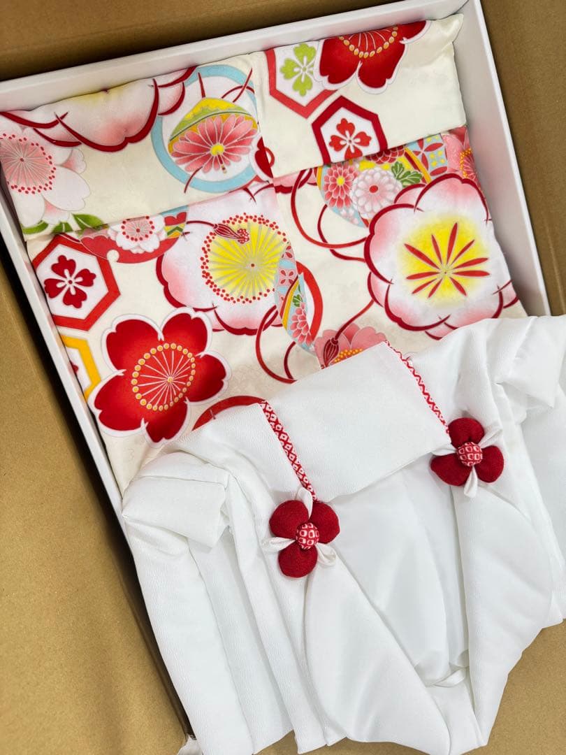 【むむむさん専用】七五三,女の子,着物,子ども,3歳,白,赤,オフホワイト