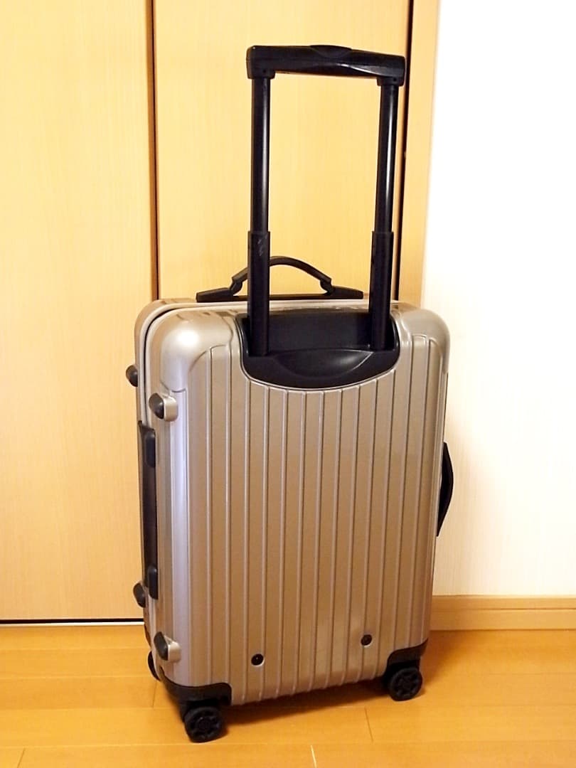 ◇リモワジャパン 日本限定色 サンドゴールド【機内持込可】メンテ