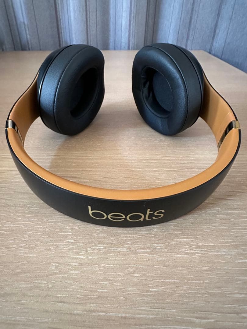 Beats Studio3 Wirelessノイズキャンセリングヘッドホン Amazon.co.jp: Beats Studio3 Wireless ワイヤレスノイズキャンセ