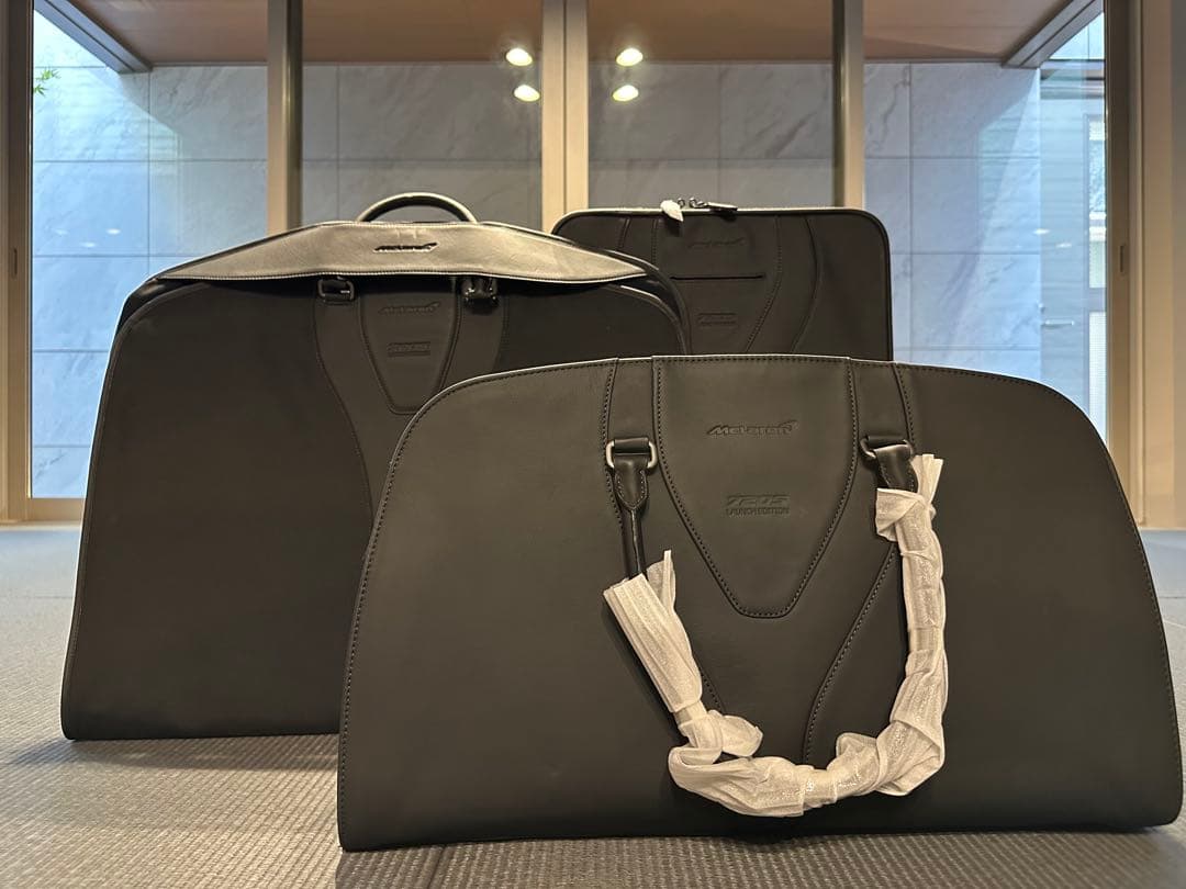 McLaren 720s キャリーケース トラベルバッグ スーツカバー