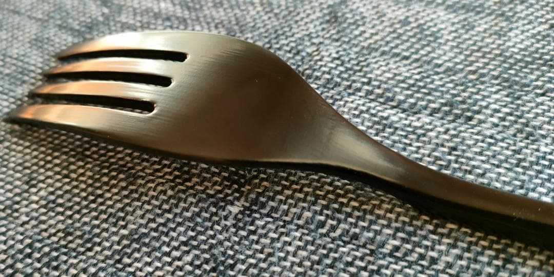 伏見眞樹さん作 漆のディナーフォーク