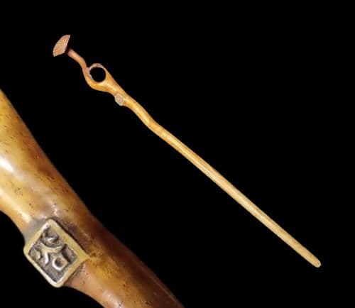 尾崎谷斎 在銘 笄 (こうがい)「霊芝」浅草彫 幕末 根付 名人 尾崎谷斎 在銘 笄 (こうがい)「霊芝」浅草彫 幕末 根付 名人 浅草派