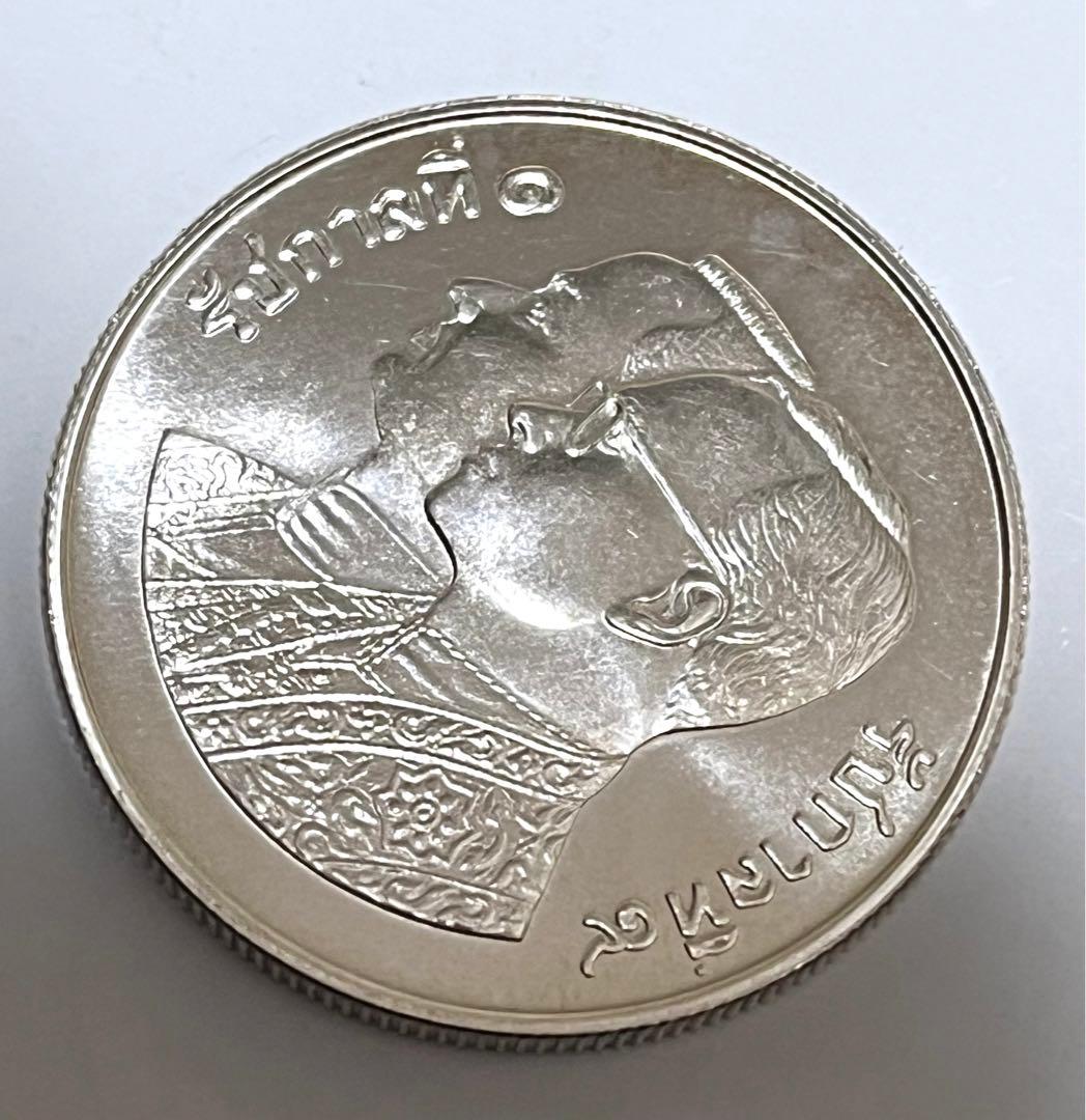 タイ 200年記念 600バーツ銀貨 未使用 - メルカリ