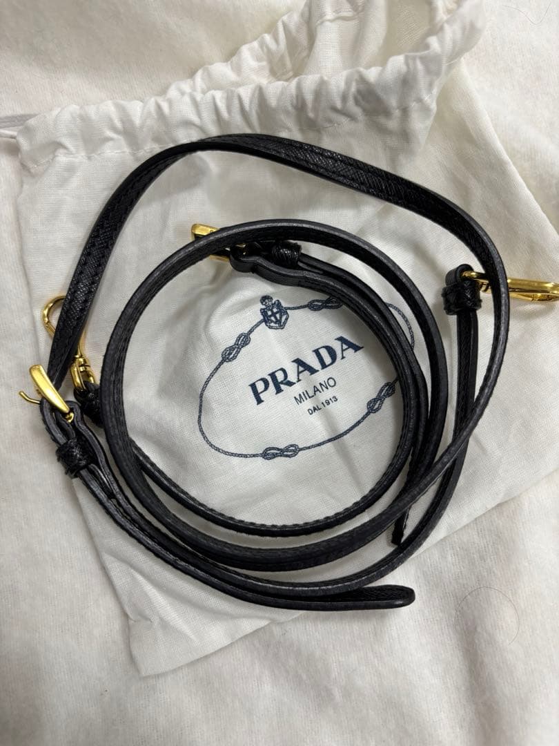 PRADA Re-Nylon バケットバッグ ブラック