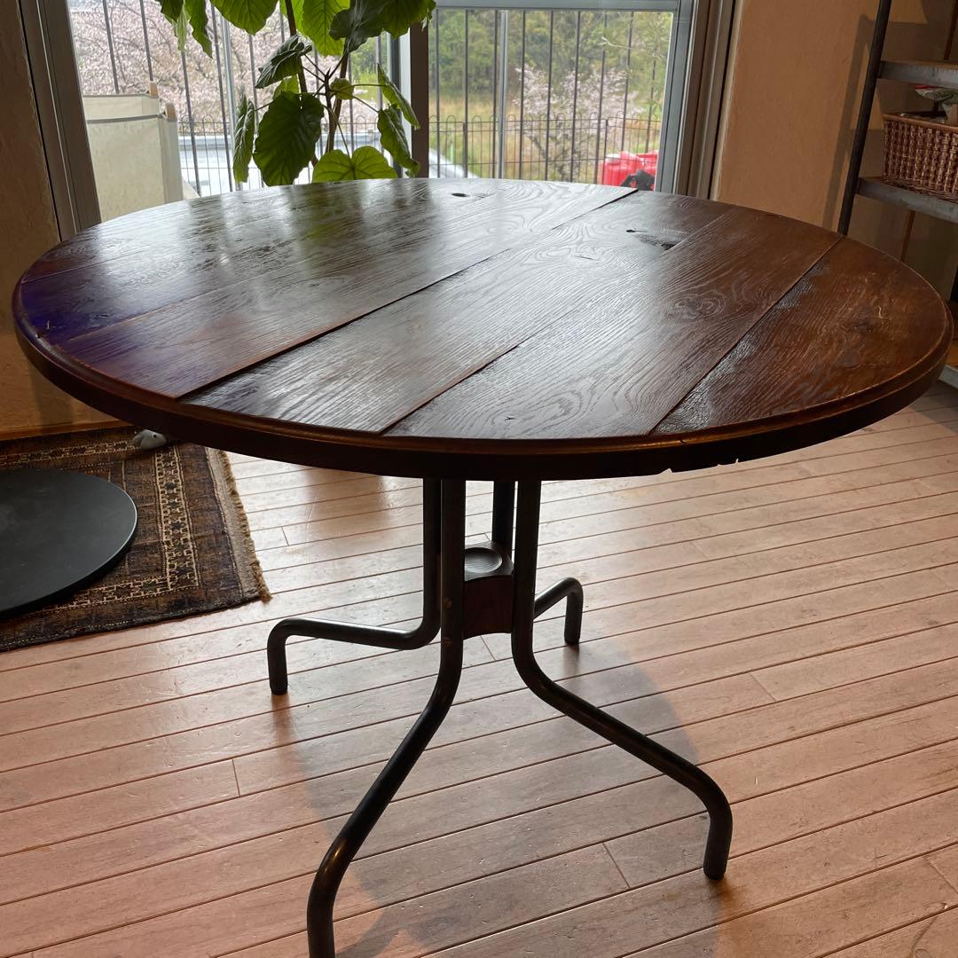 TRUCK FURNITURE JACKSON ROUND TABLE