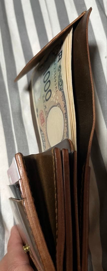 ぎ*ん様 ミニウォレットホーウィン社製シェルコードバンマーブルダークコニャック