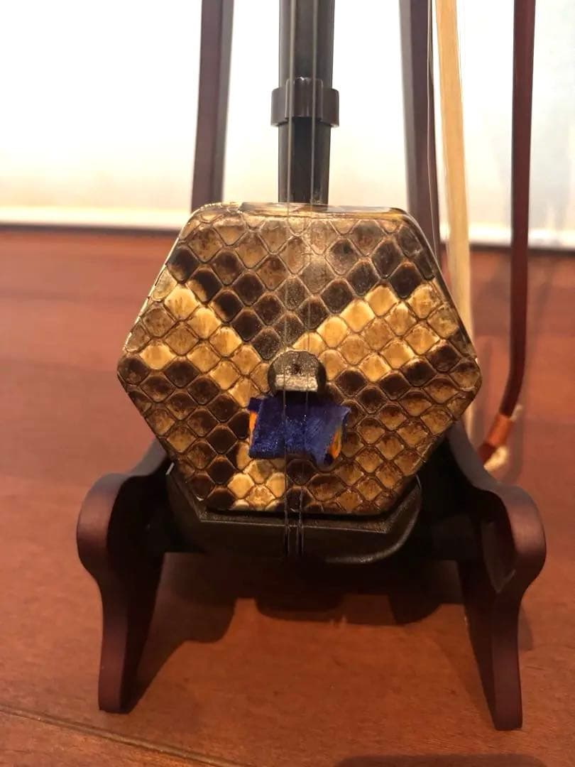 名師堂 黒檀 二胡 弓あり ケース付き 中国弦楽器