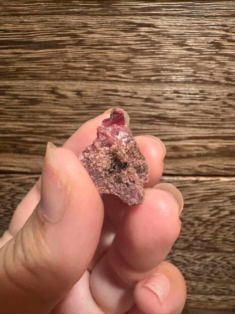 国産鉱物 パイロクスマンガン石 原石 Pyroxmangite 鉱物標本 国産鉱物