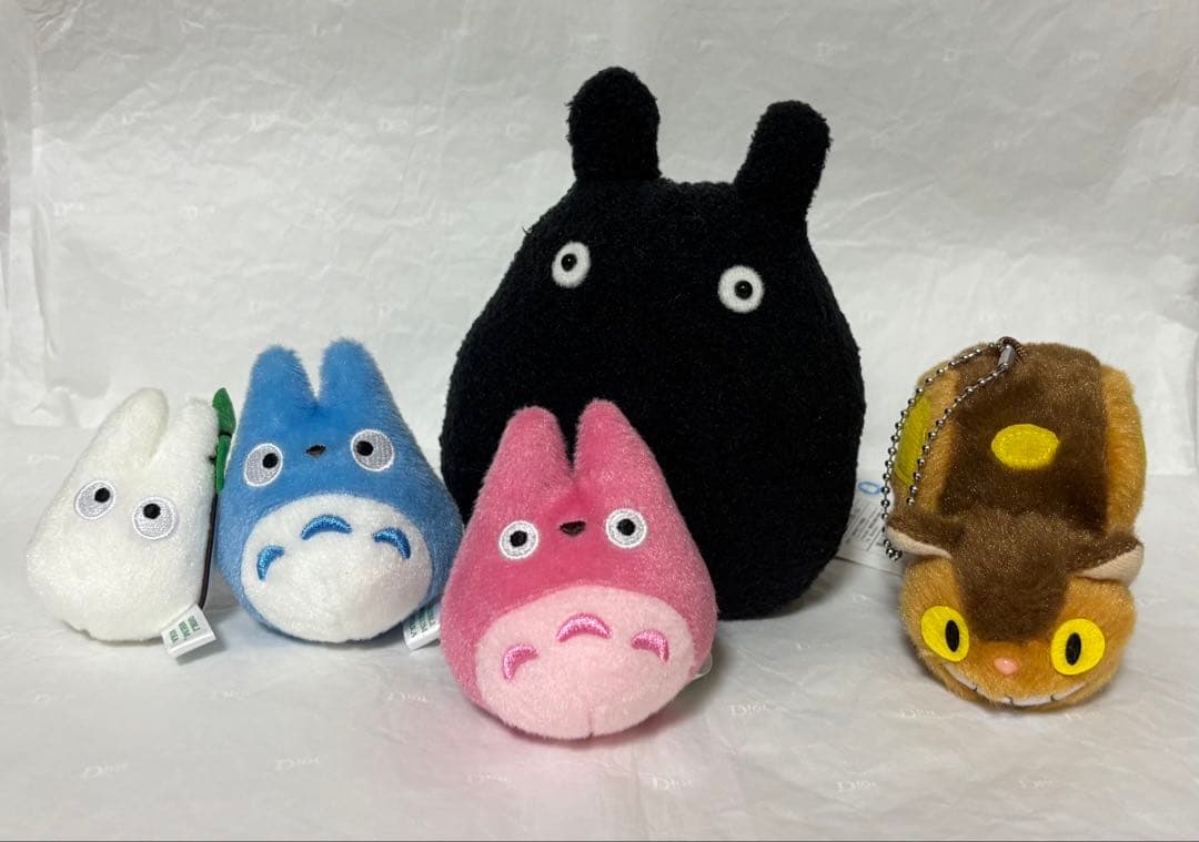 黒ミャクミャク サンリオカラナビ ポチャッコ キティ 2個セット缶