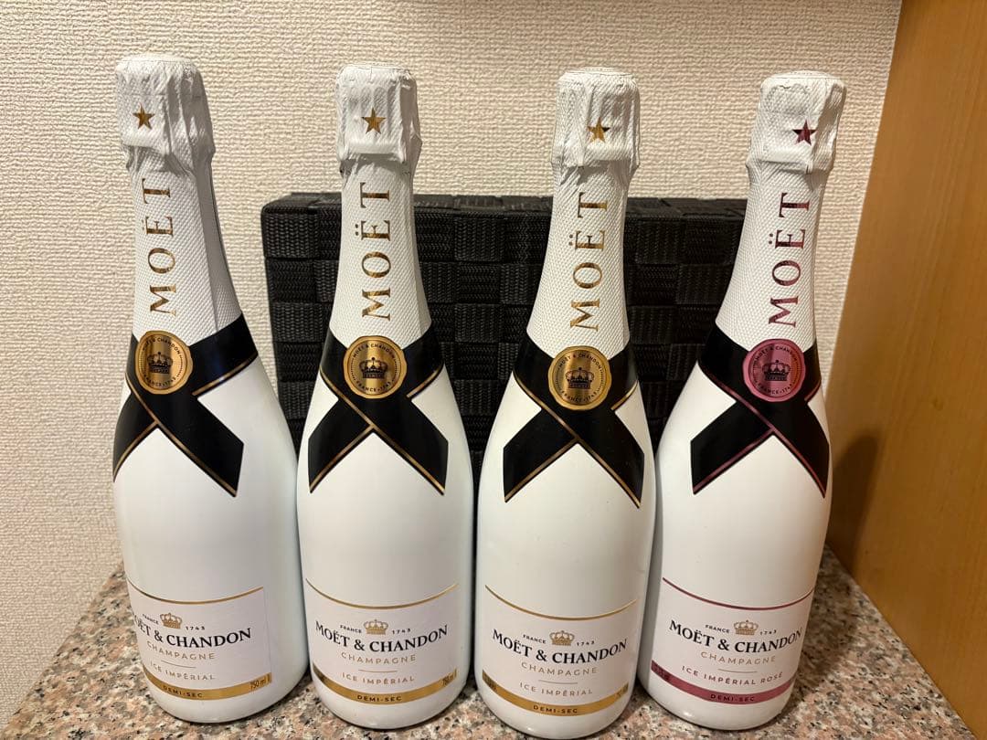 新品未開封】Moët & Chandon シャンパン 750ml 4本セット - メルカリ