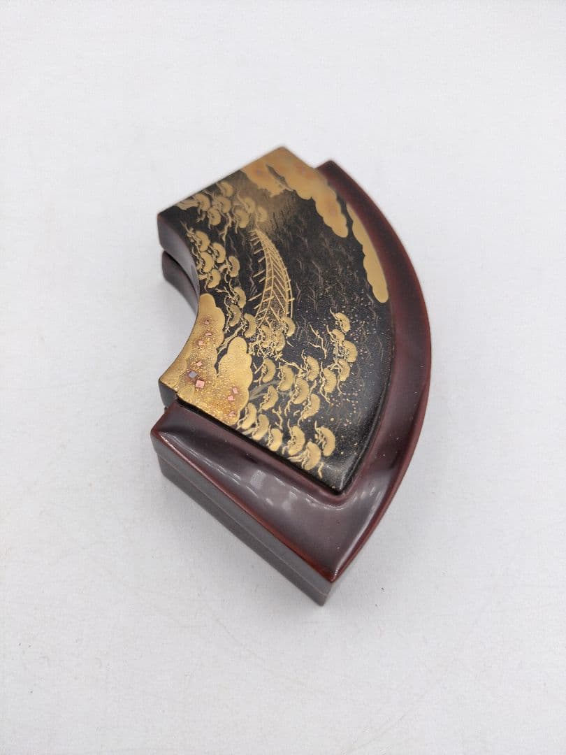 【セール】b813【新品・未使用】香合 重扇面 住吉蒔絵 中林一星 木箱 茶道具