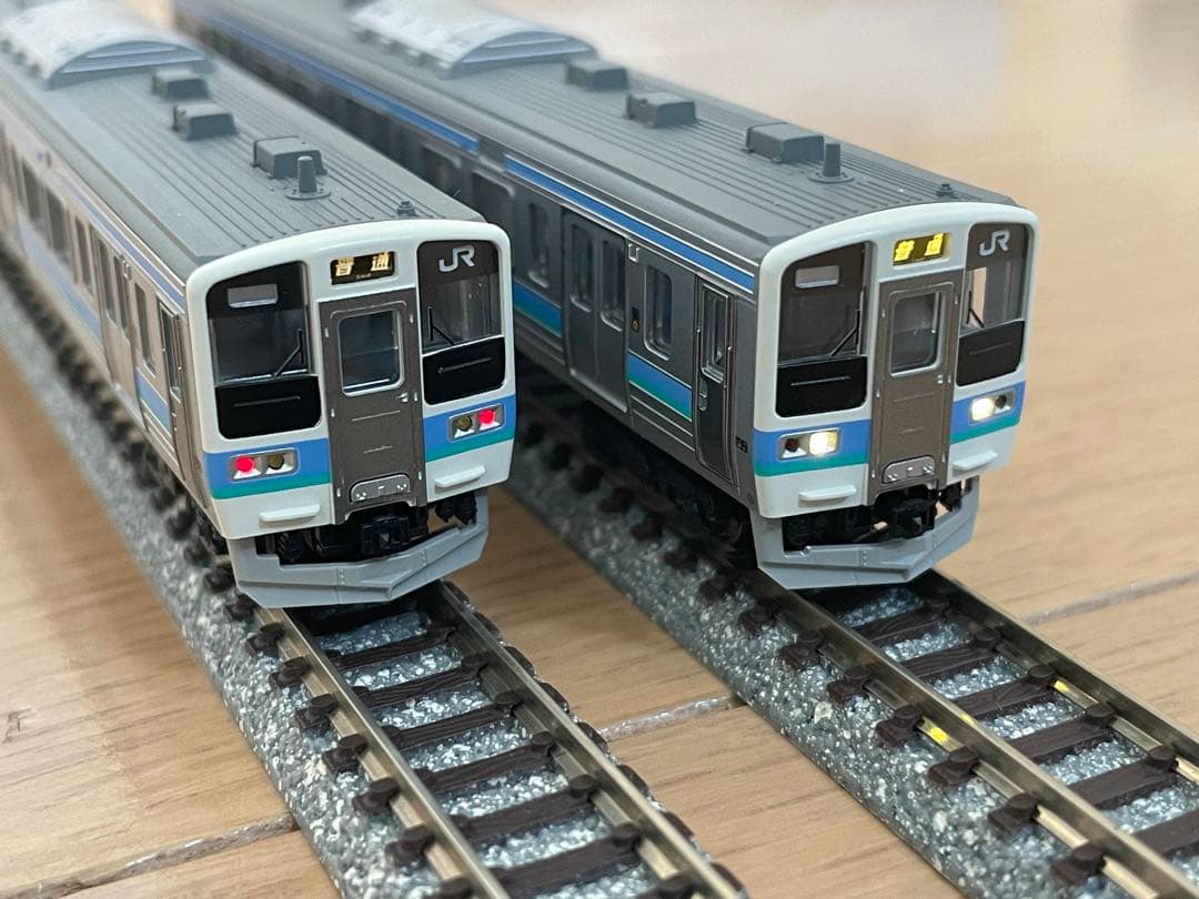 美品】KATO 10-1425 211系2000番台 長野色6両セット