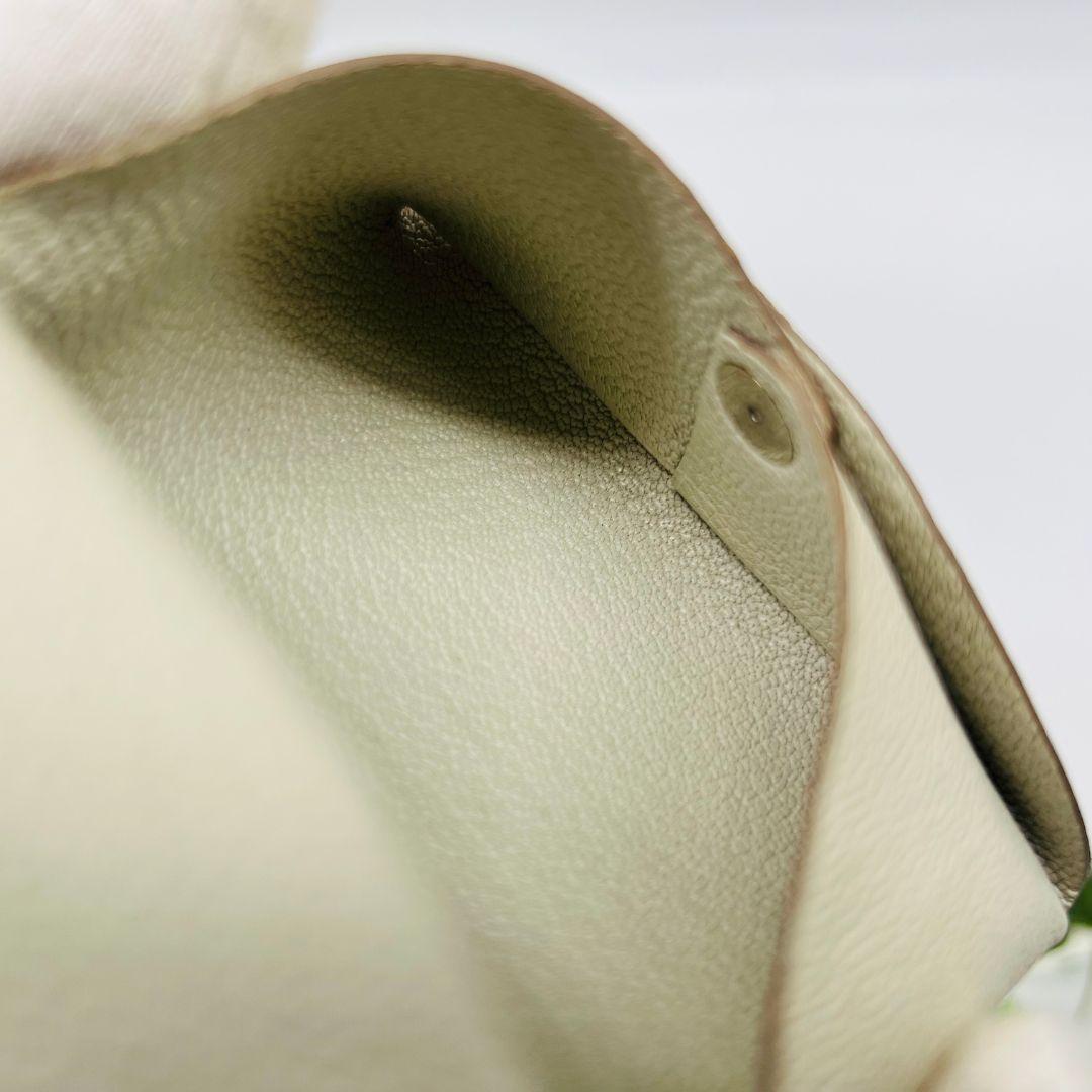 （ちーちゃん様） エルメス Ｕ刻印　カルヴィ　デュオ ケース ホワイト