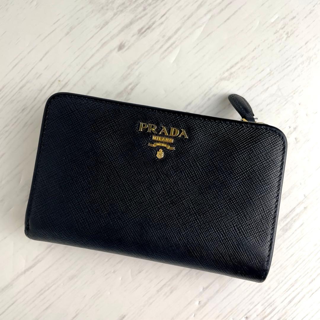 PRADAプラダ折り財布サフィアーノ ブラック極美品‼️
