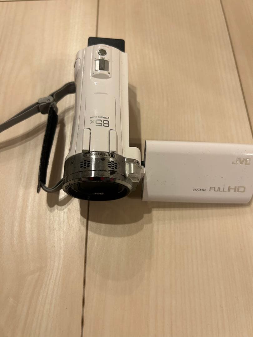 JVC Everio フルHD ビデオカメラ（追加バッテリー付き）