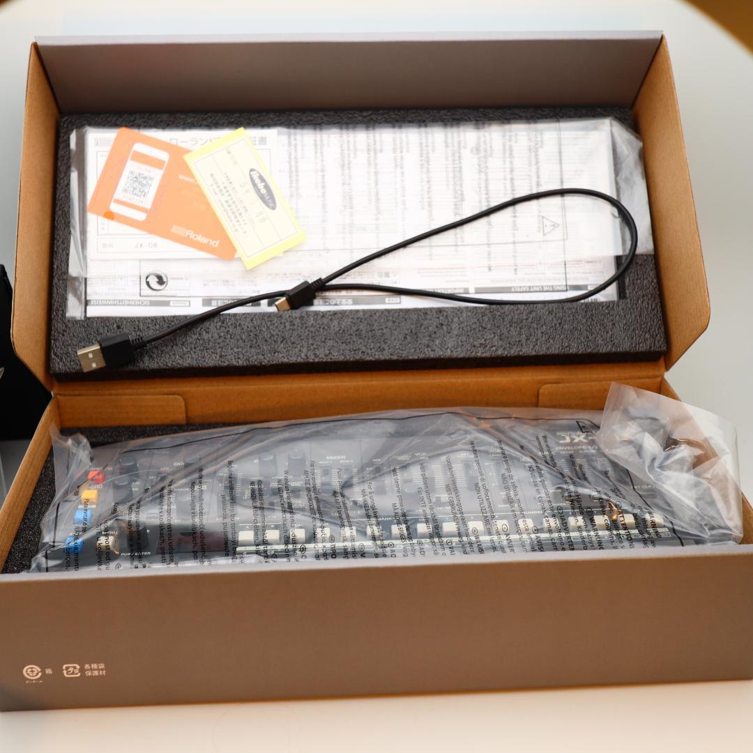 ローランド Roland Boutique JX-08　美品　元箱有　不具合あり