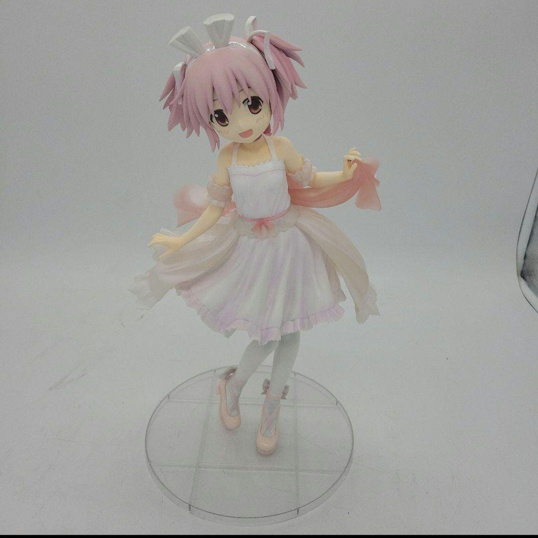 箱変形あり】鹿目まどか うさみみver. 1/4スケールフィギュア - メルカリ