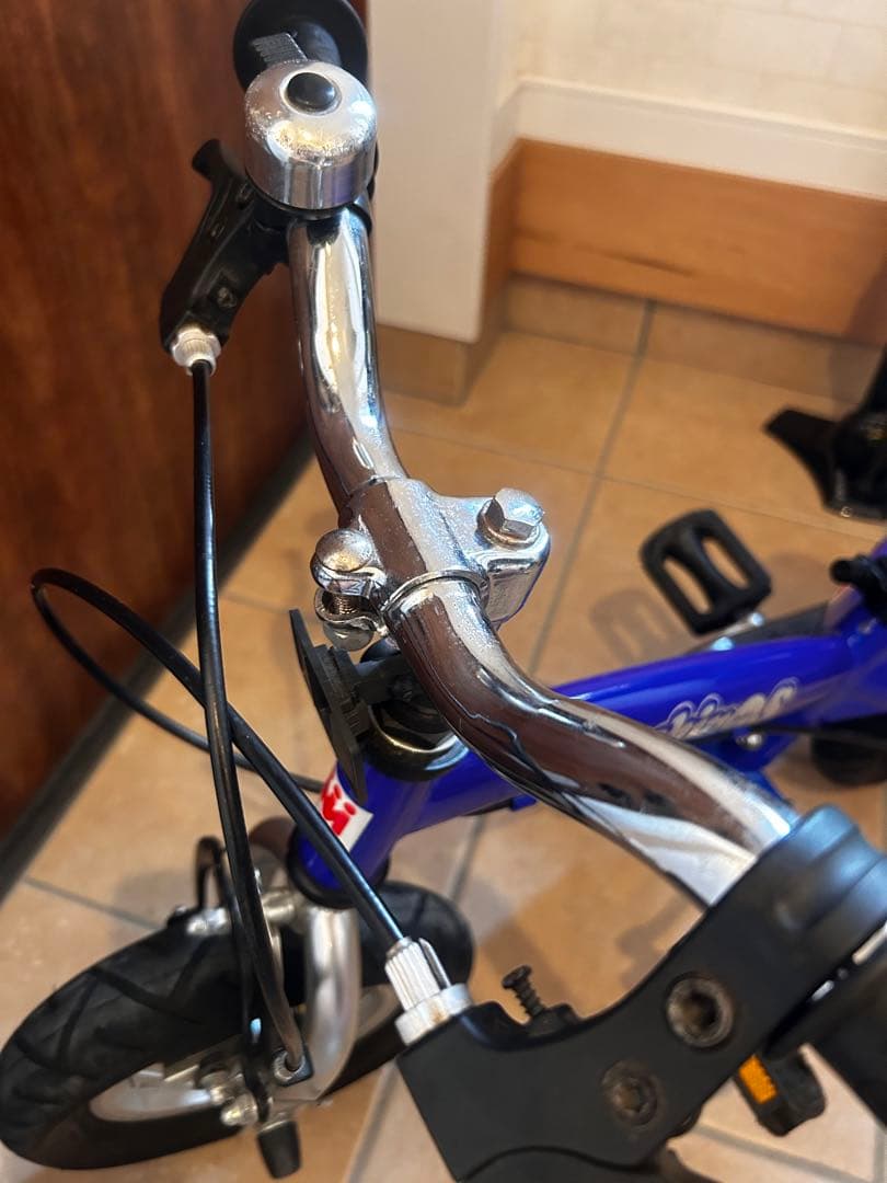 へんしんバイクS】 ブルー 青 サドル2サイズ、プロテクター付