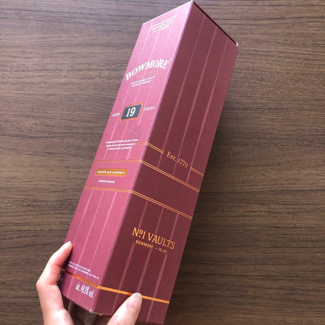 未開栓 BOWMORE ボウモア 19年 48.9度 700ml