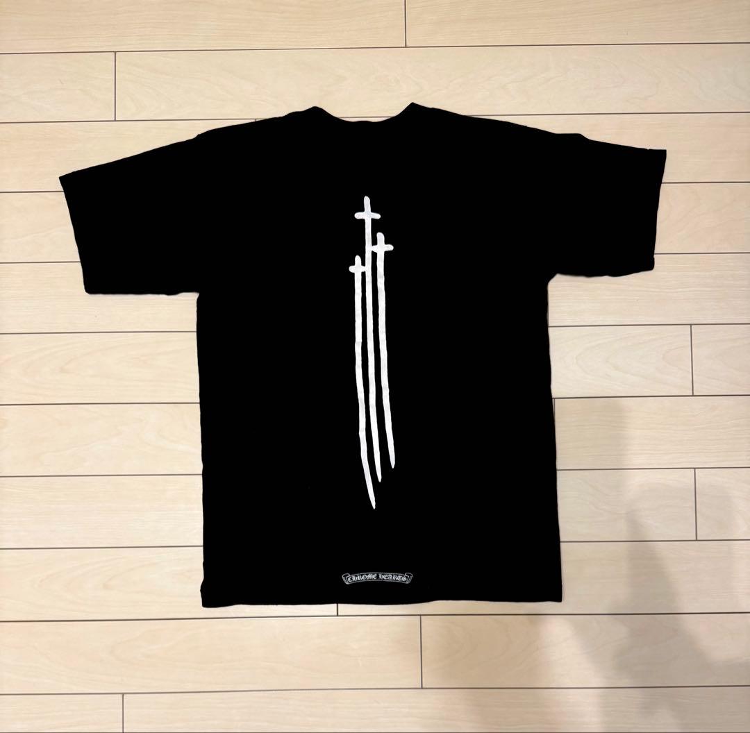 クロムハーツ　Tシャツ　【限定デザイン】 【美品】【最安値】【早い者勝ち】 クロムハーツ 激安 Tシャツ CHROME HEARTS 立体刺繡ロゴ クロス