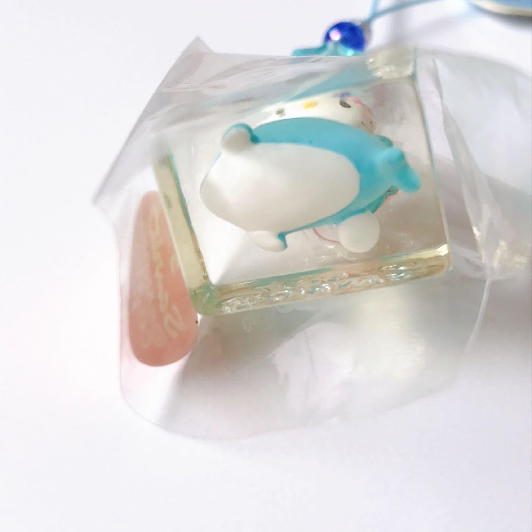 ご当地キティ★水族館限定★クリアキューブ★根付け★ストラップ★イルカ★ビーズ