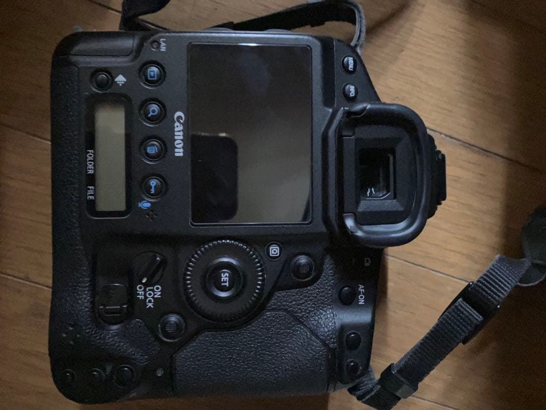 く*だ様 Canon 1DX チャージャー付き 値下げ交渉少しOK CF2カード