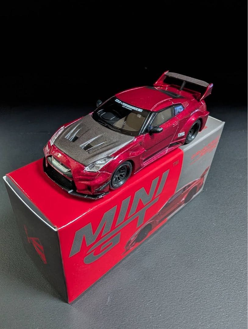 MINIGT 1/64ミニカー LB- Silhoueue WORKS GT