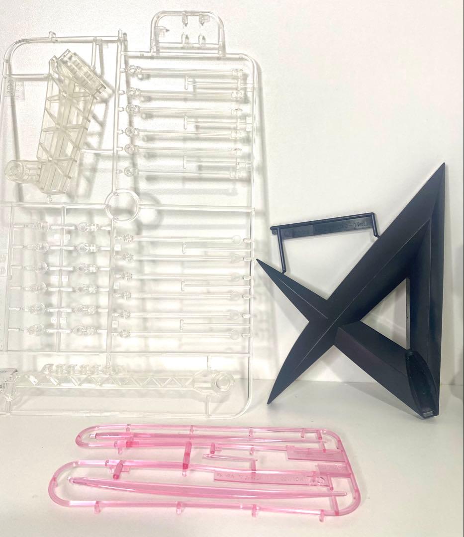 MG ニューガンダム Ver.Ka 完成品 パールメタリック　全塗装　ガンプラ