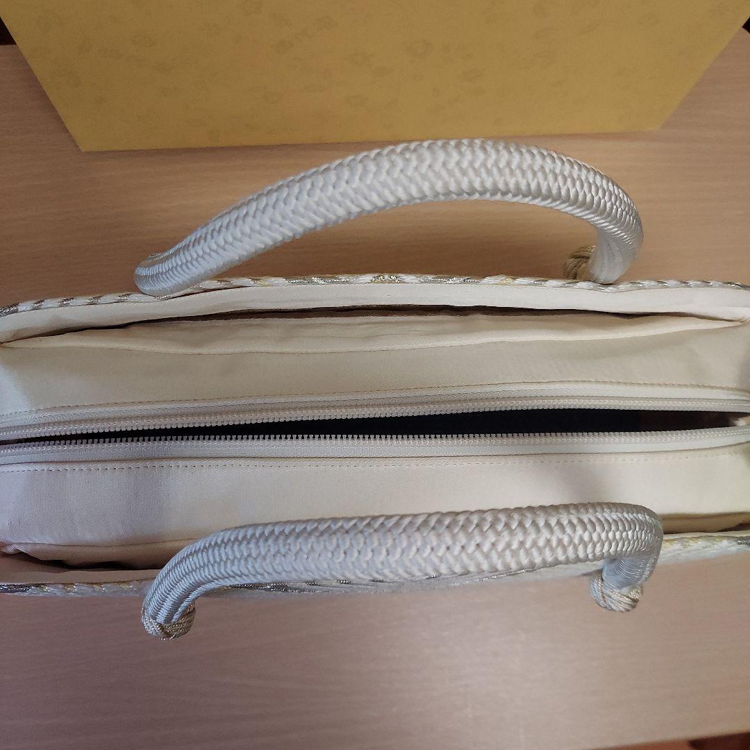 12月7日までのお値下げ　10,000円引　伊と忠　利休バッグ シルバー系 松菱