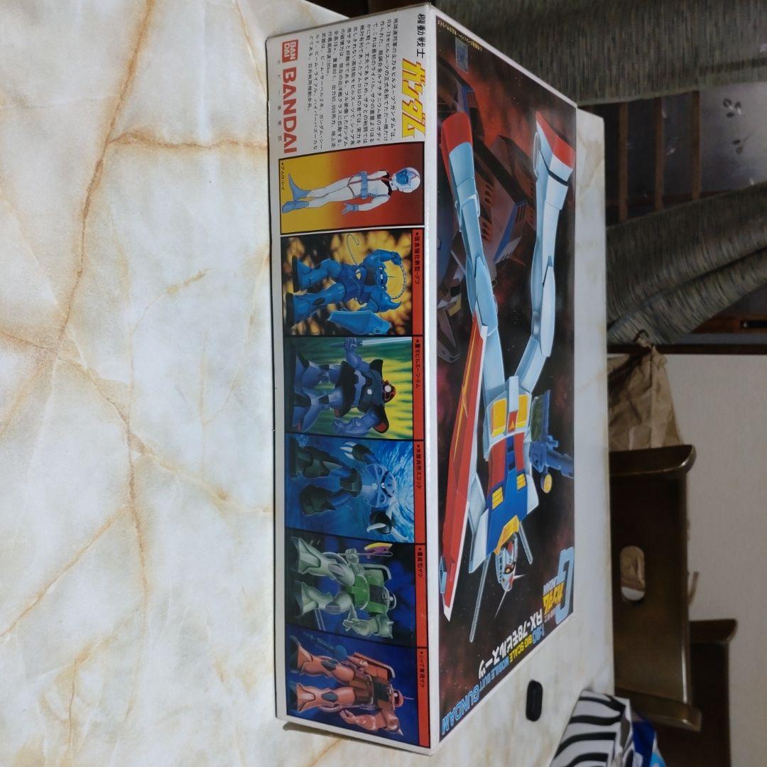 バンダイ 1/60 RX-78 ガンダム　モビルスーツ （プラモデル）