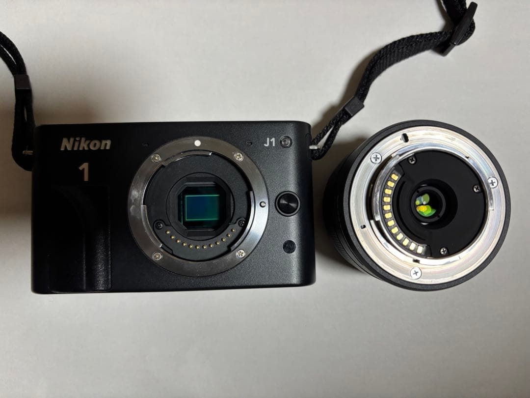 最終値下げ】Nikon 1 J1 ショット回数1,207回 状態確認ください - メルカリ