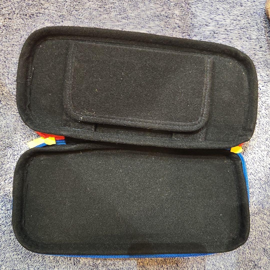 レッド Nintendo Switch 本体　中古