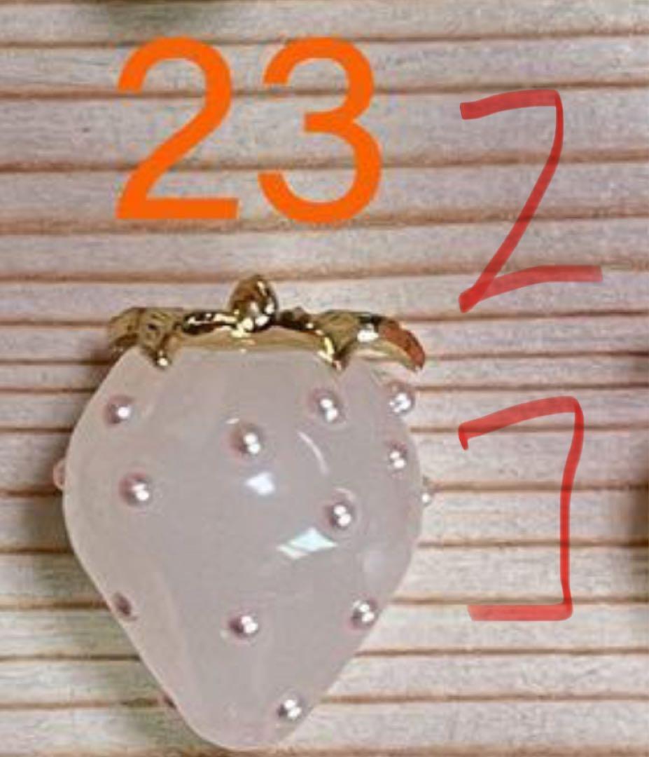 すももん ♡プロフ必読様　いちごちチャーム