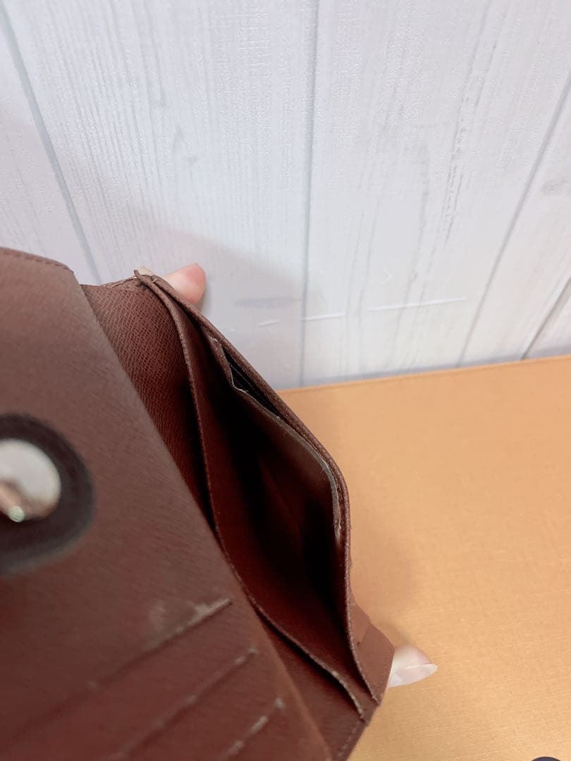 【人気モデル】Louis Vuitton ルイヴィトン 二つ折り財布 モノグラム