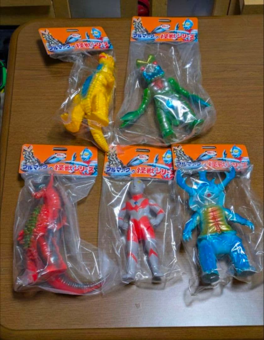 全5種 ブルマァク 怪獣シリーズ 昭和レトロカラー バルタン ゴモラ アントラー 全5種 ブルマァク 怪獣シリーズ 昭和レトロカラー バルタン ゴモラ