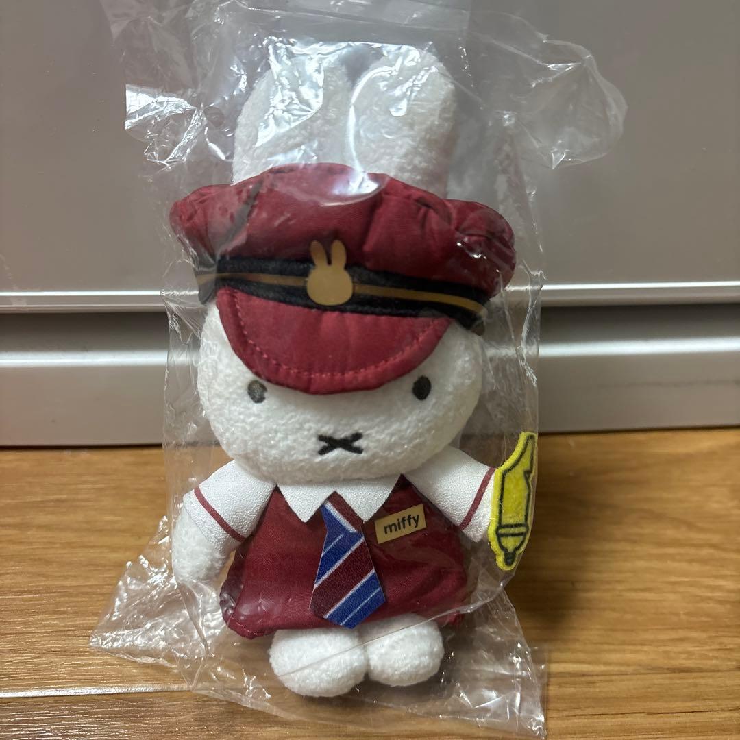 ミッフィー&阪急マスコットキーチェーン - メルカリ