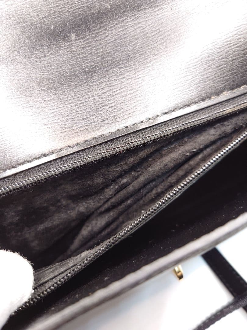 ルイ ヴィトン エピ ポシェット アルシュ ショルダーバッグ M52572