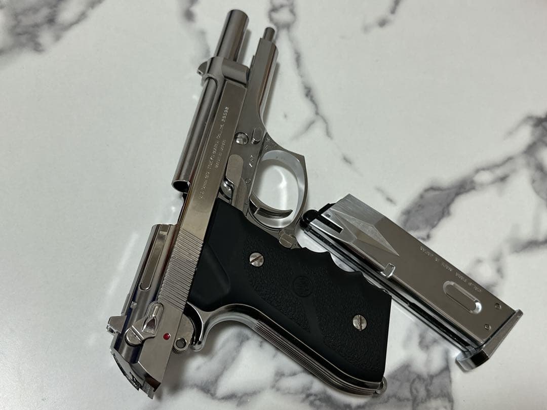 11月値下げ中〜M92F ガスガン 東京マルイ 18禁-限定割引