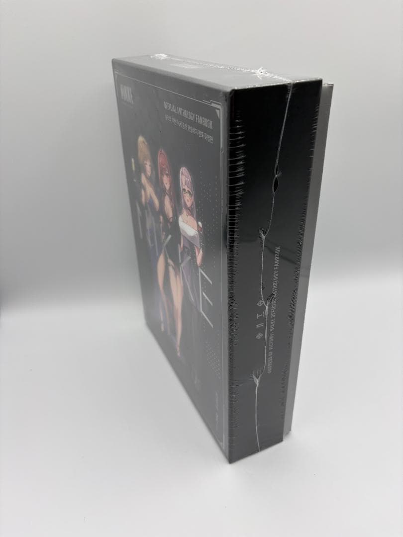 勝利の女神NIKKE 公式 アンソロジー ファンブック 特装版 パッケージ 韓国
