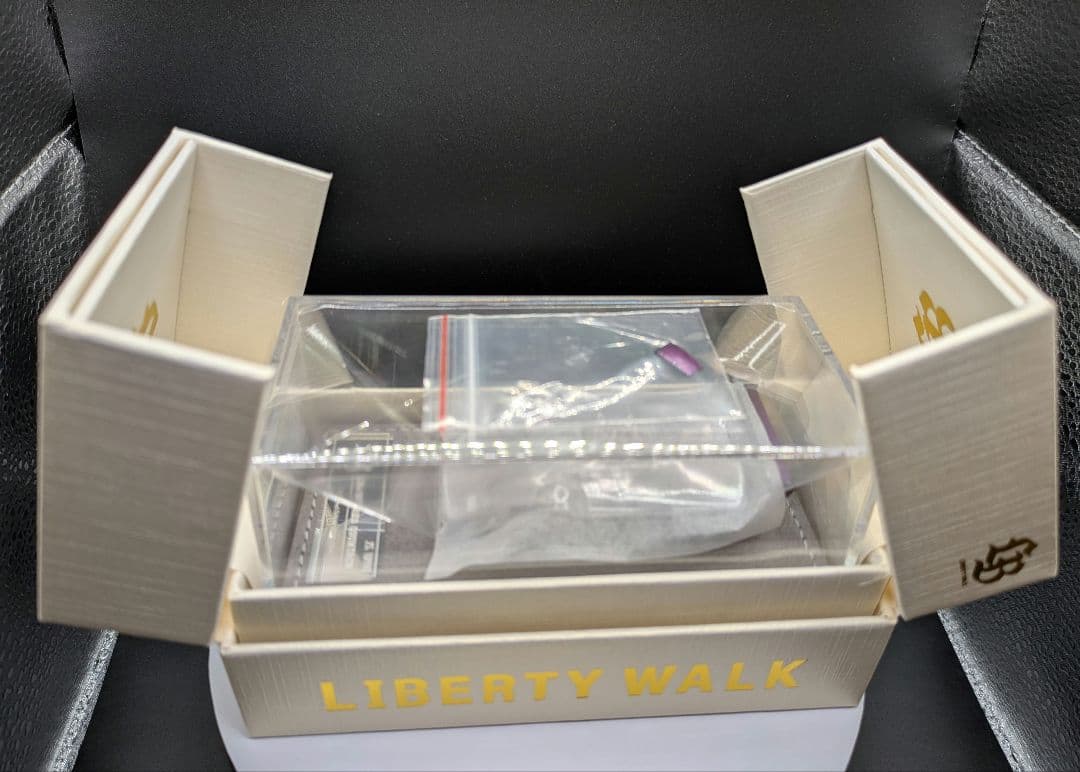 1/64 TOPART LBWK ランボールギーニ カウンタック