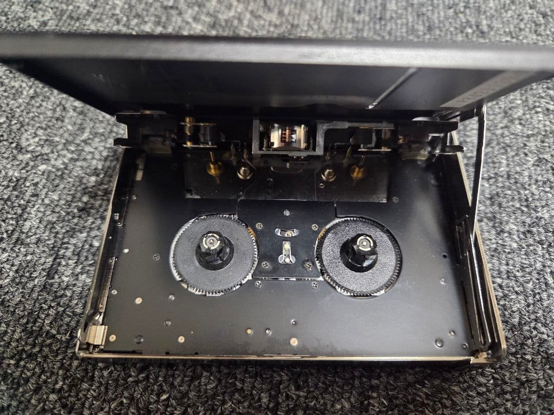 ☆ジャンク☆SANYO カセットプレーヤー remote JJ-P100